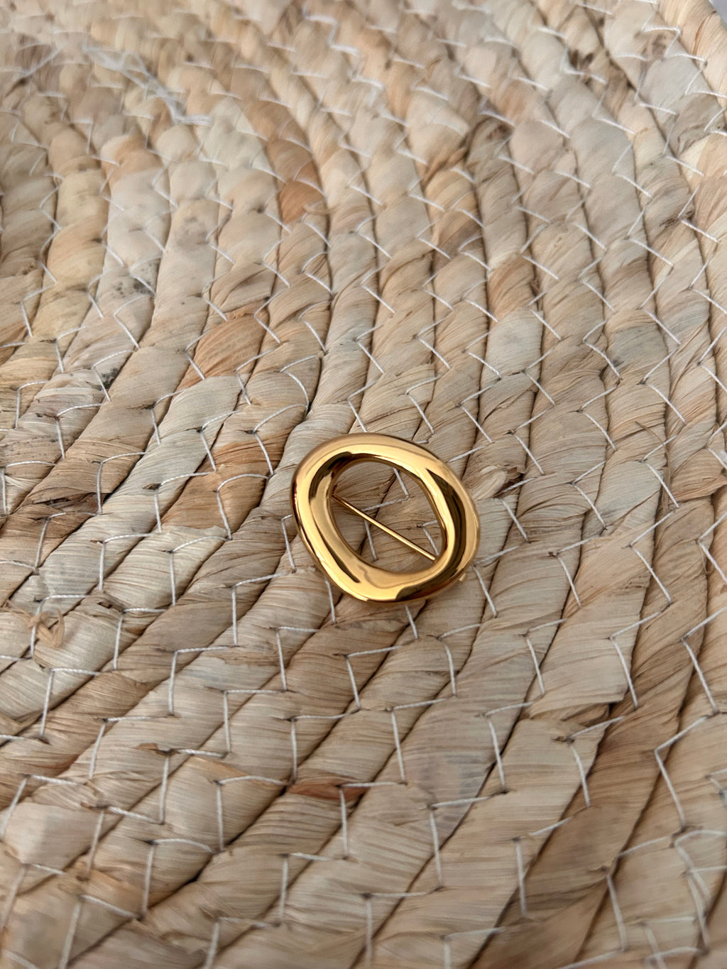 Broche oval gold