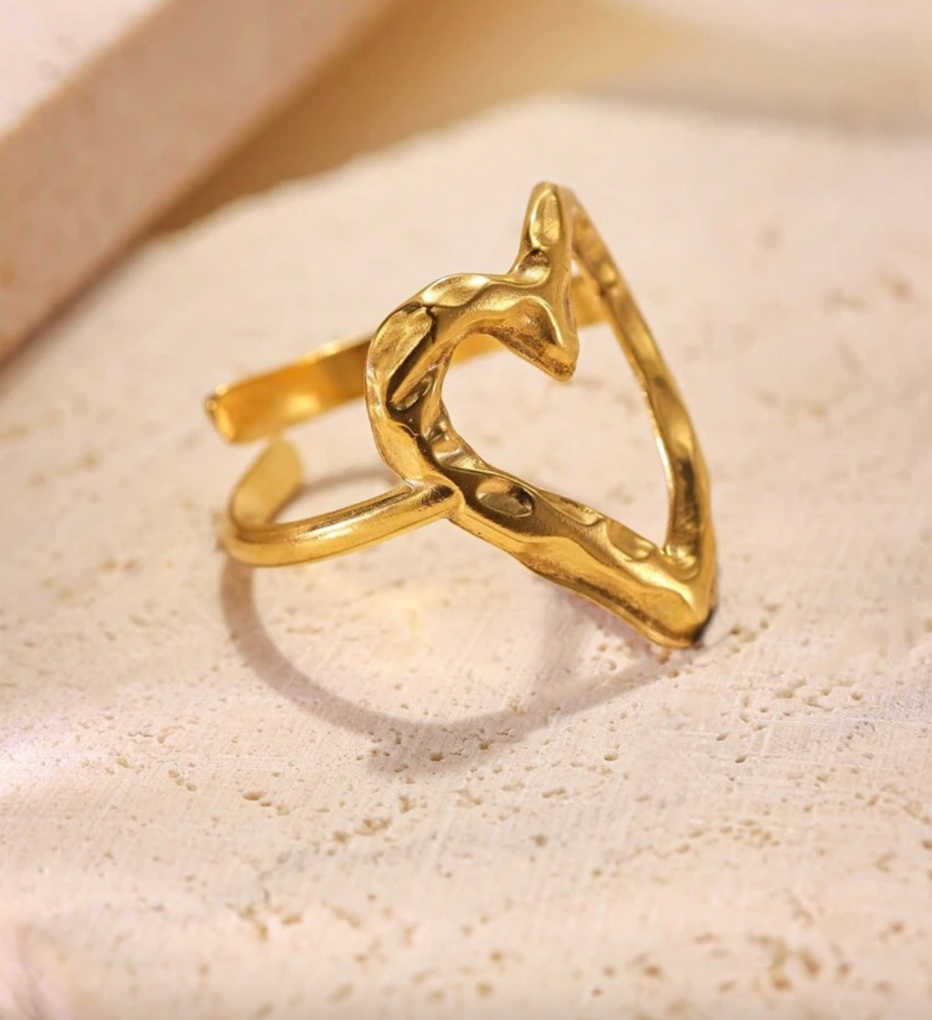 Heart ring