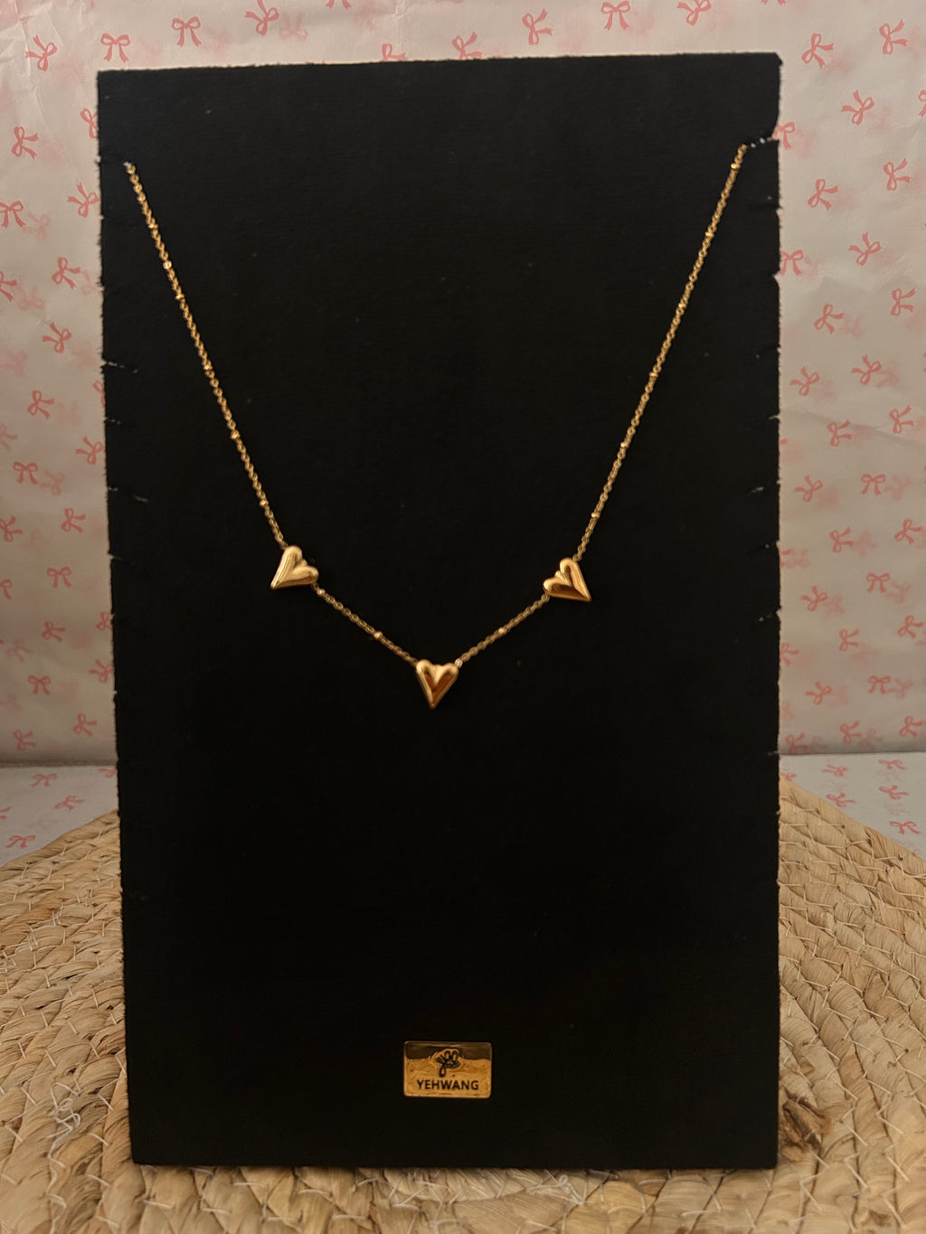 Triple heart gold