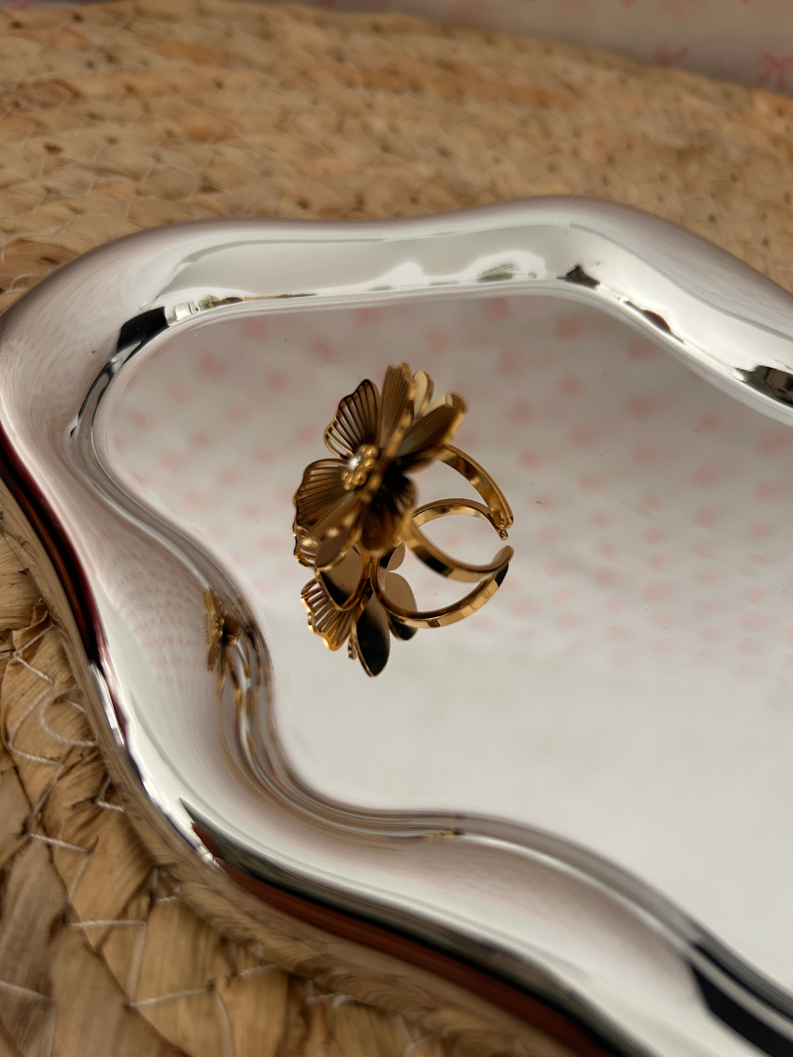 Statement Flower ring